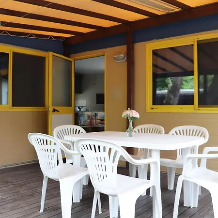 캠프장 Bungalow At Lake Lugano *