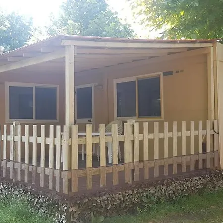 Campeggio Bungalow At Lake Lugano